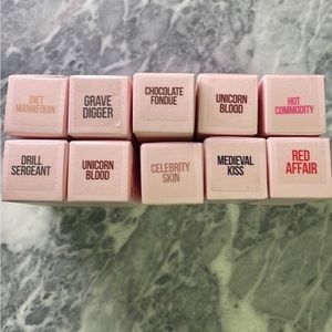 New Jeffree Star Velvet Trap Lipstick